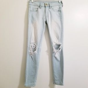 American Eagle light wash distressed jeans size 2